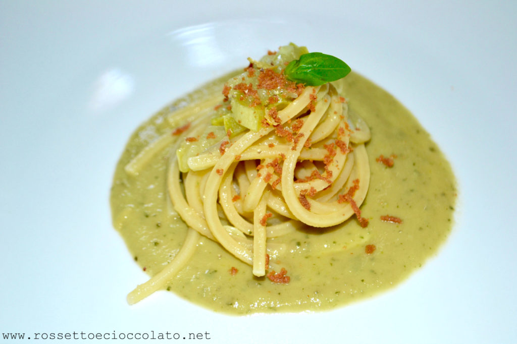 Spaghetti alla chitarra con crema di zucchine, basilico e bottarga ...